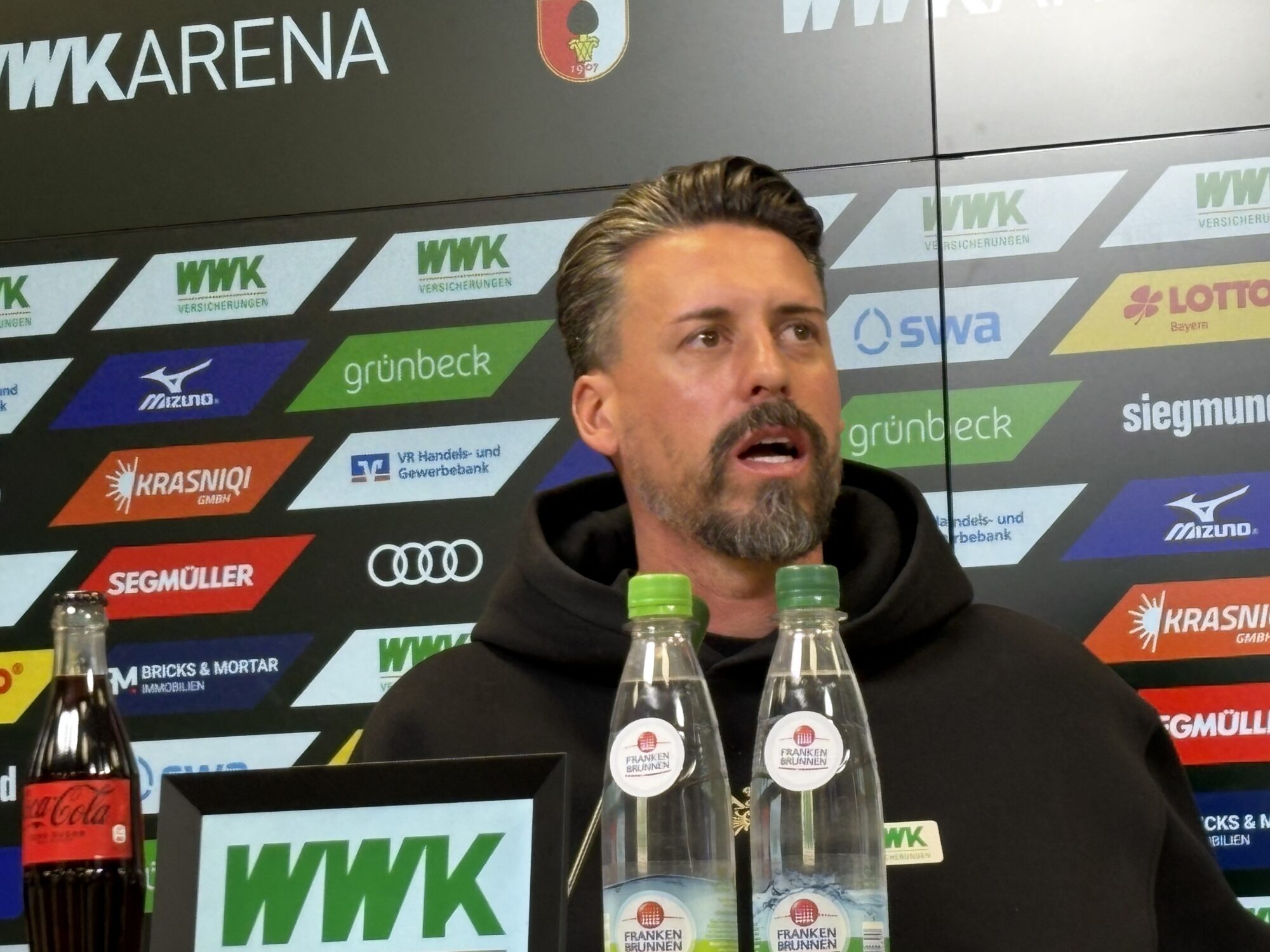 Neue Ideen müssen her | Der FC Augsburg ist gegen Borussia Dortmund gefordert