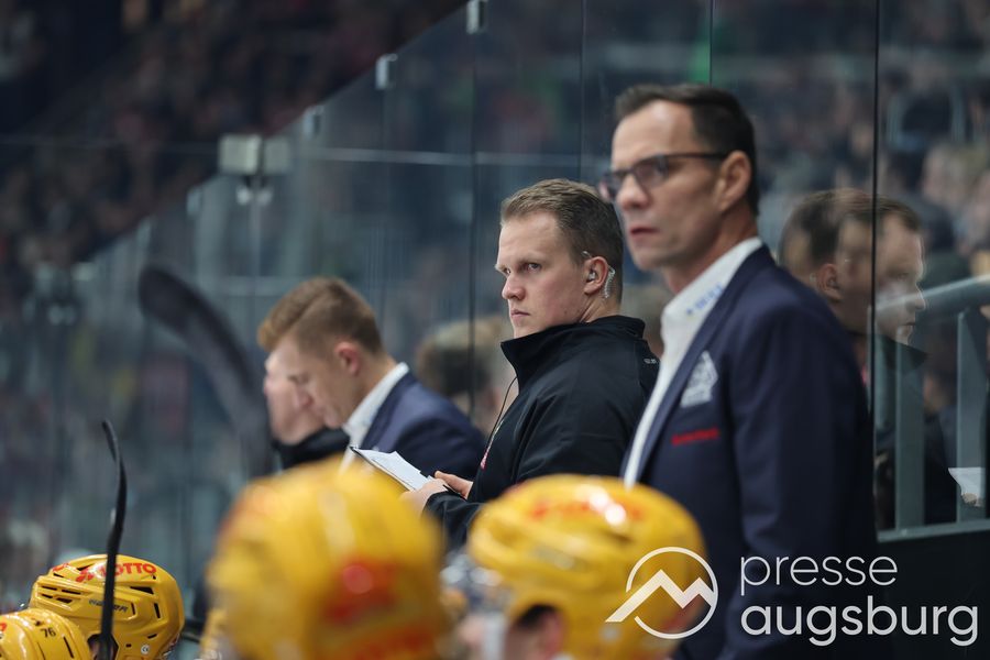 Deutliche Niederlage | Siegesserie der Augsburger Panther reißt gegen Bremerhaven 46 Deutliche Niederlage | Siegesserie Der Augsburger Panther Reißt Gegen Bremerhaven