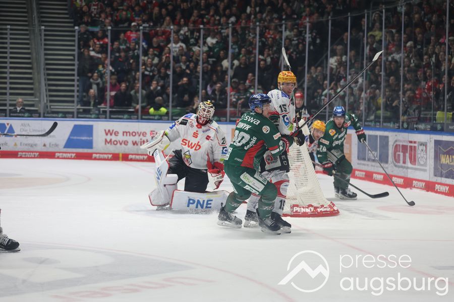 Deutliche Niederlage | Siegesserie der Augsburger Panther reißt gegen Bremerhaven 69 Deutliche Niederlage | Siegesserie Der Augsburger Panther Reißt Gegen Bremerhaven