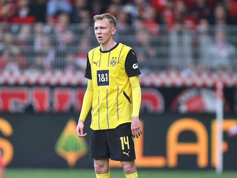 Bundesliga: BVB bezwingt Köln kurz vor Schluss 2 Bundesliga: Bvb Bezwingt Köln Kurz Vor Schluss