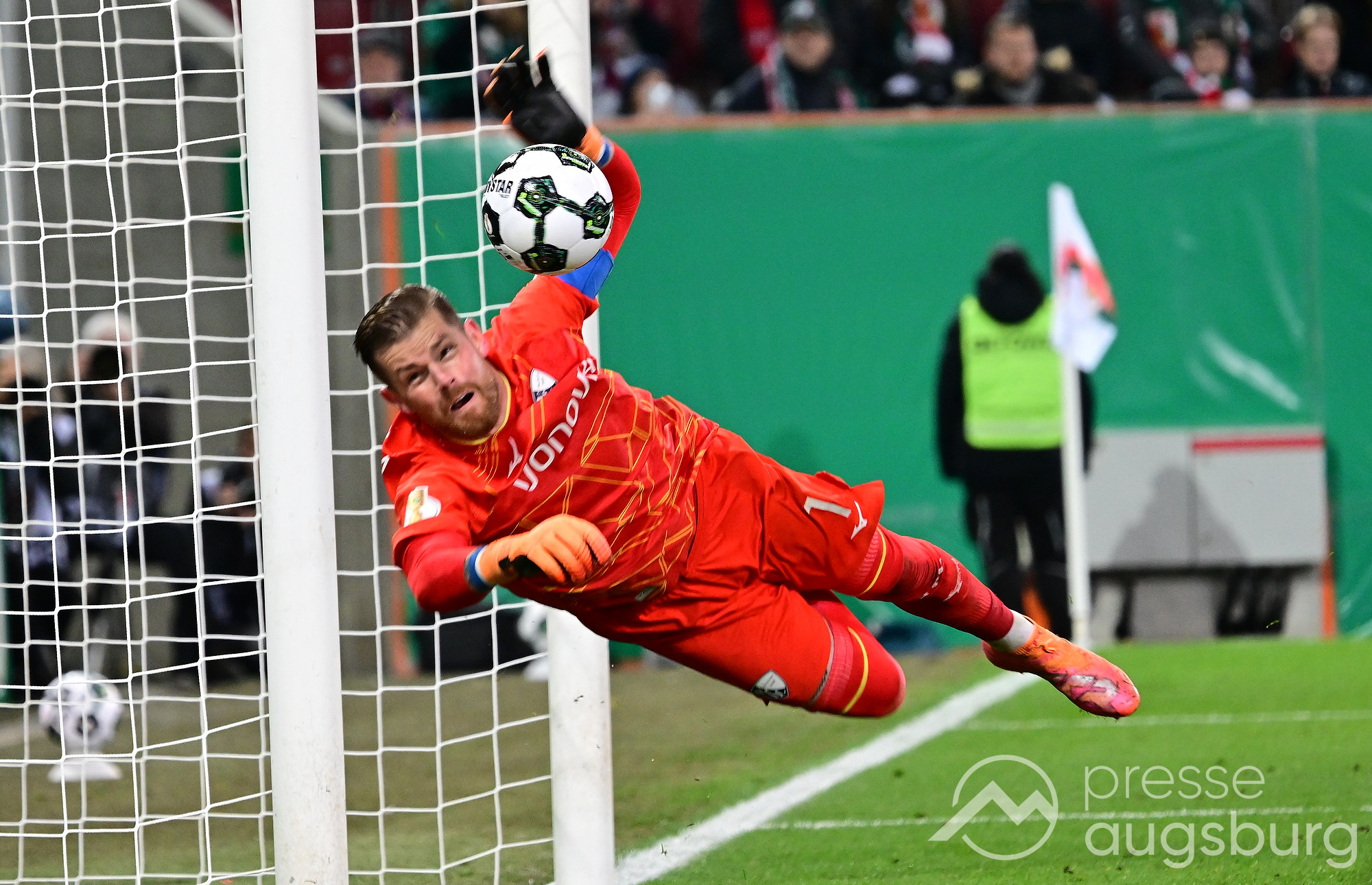 Aus im Pokal! FC Augsburg verliert auch gegen Zweitligateam Bochum 64 Aus Im Pokal! Fc Augsburg Verliert Auch Gegen Zweitligateam Bochum