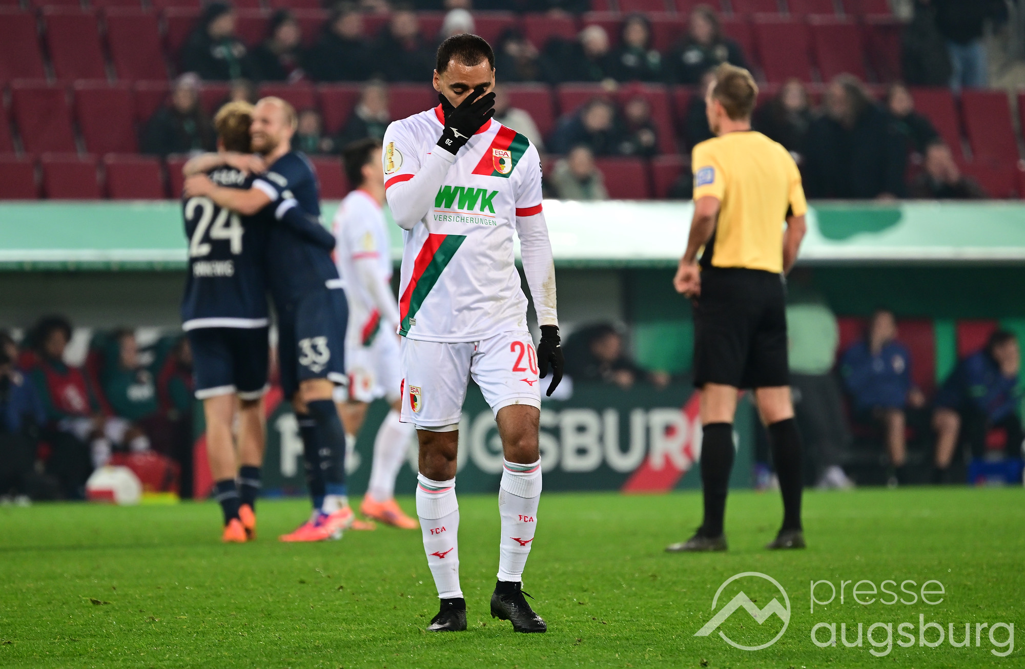 Aus im Pokal! FC Augsburg verliert auch gegen Zweitligateam Bochum 112 Aus Im Pokal! Fc Augsburg Verliert Auch Gegen Zweitligateam Bochum