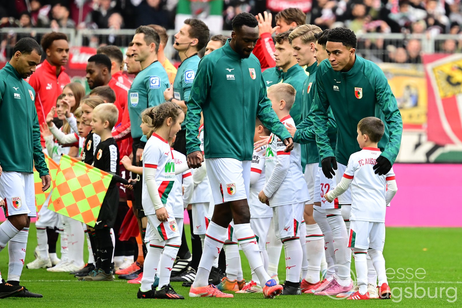 Höchste Bundesliga-Heimpleite - Leipzig demütigt den FC Augsburg im eigenen Stadion 84 Höchste Bundesliga-Heimpleite - Leipzig Demütigt Den Fc Augsburg Im Eigenen Stadion