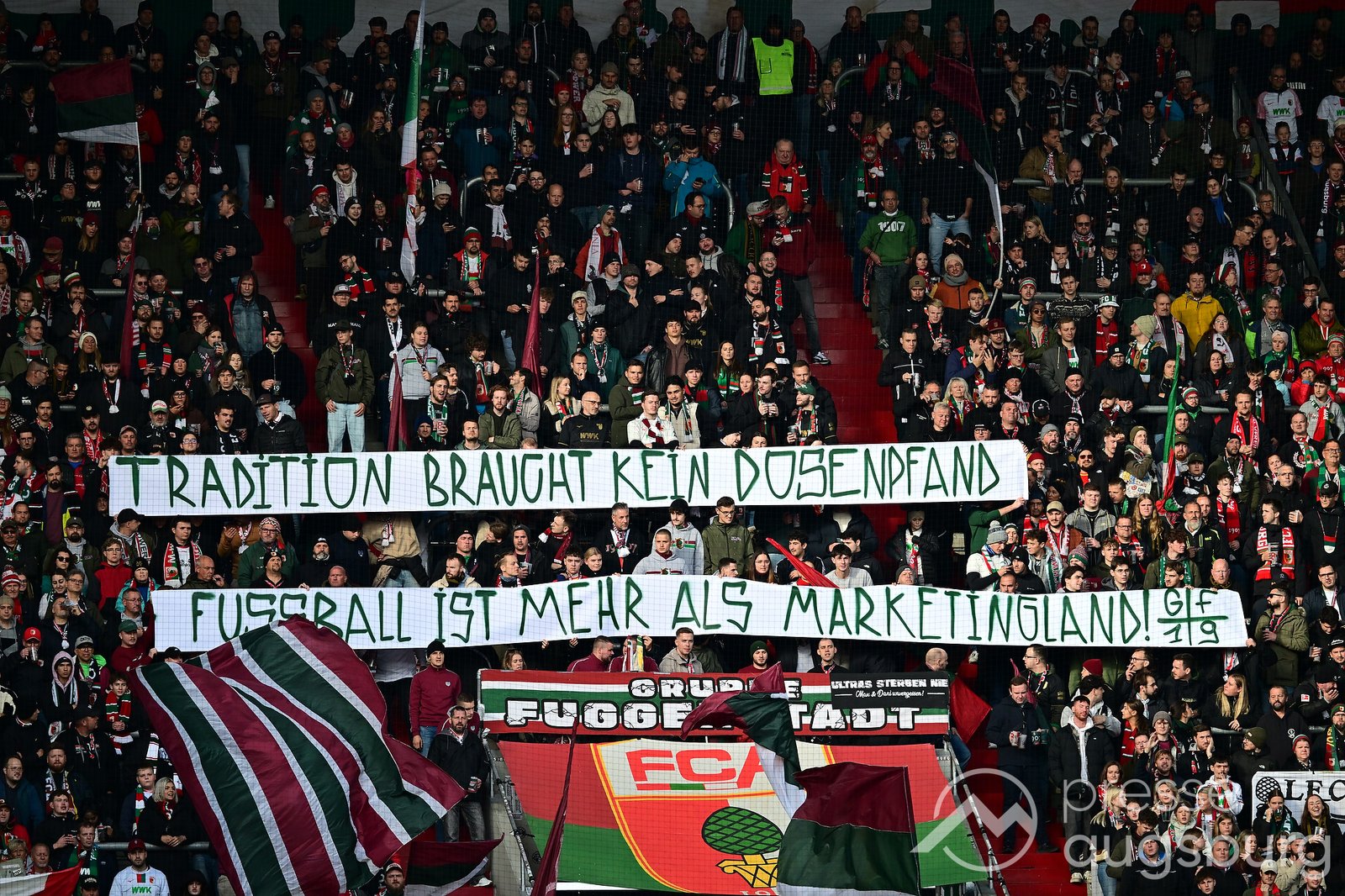 Höchste Bundesliga-Heimpleite - Leipzig demütigt den FC Augsburg im eigenen Stadion 111 Höchste Bundesliga-Heimpleite - Leipzig Demütigt Den Fc Augsburg Im Eigenen Stadion