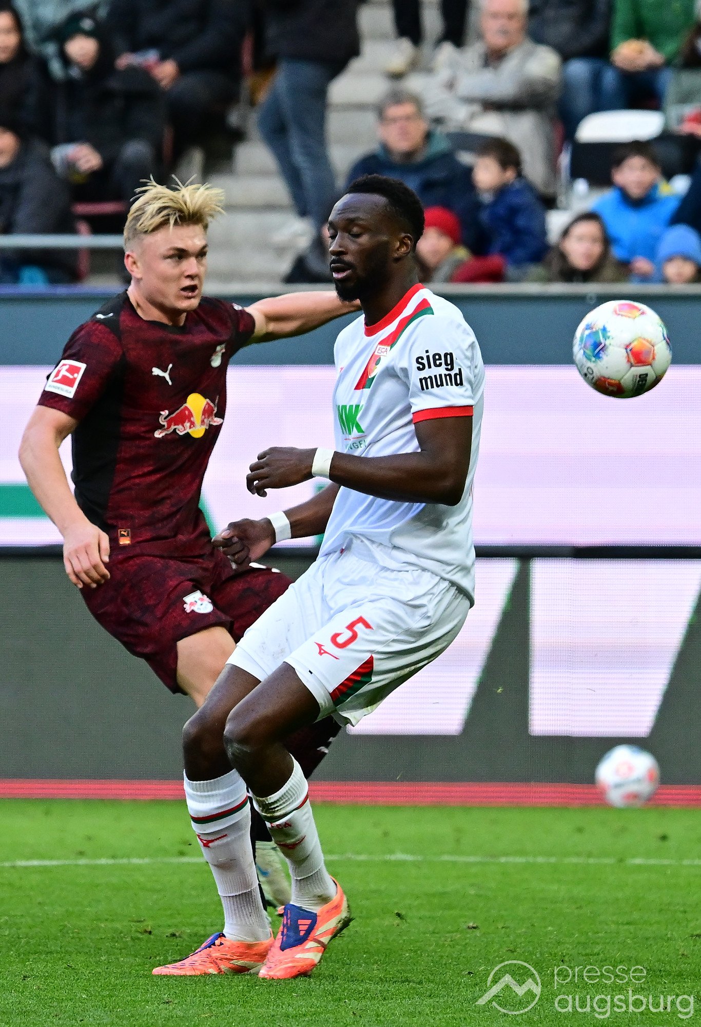 Höchste Bundesliga-Heimpleite - Leipzig demütigt den FC Augsburg im eigenen Stadion 129 Höchste Bundesliga-Heimpleite - Leipzig Demütigt Den Fc Augsburg Im Eigenen Stadion