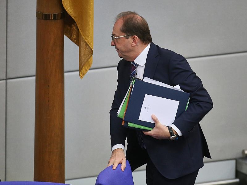 Innenminister will Cyber-Abwehrschläge im Ausland ermöglichen 2 Innenminister Will Cyber-Abwehrschläge Im Ausland Ermöglichen