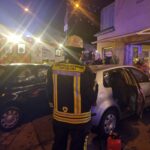 Auto kracht in Restaurant | Zwei Verletzte nach Unfall in Augsburg-Lechhausen