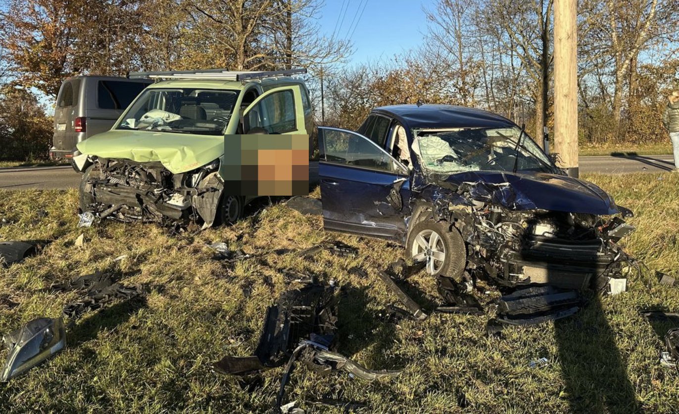 Unfall bei Altusried: Vier Verletzte und hoher Sachschaden Unfall bei Altusried: Vier Verletzte und hoher Sachschaden