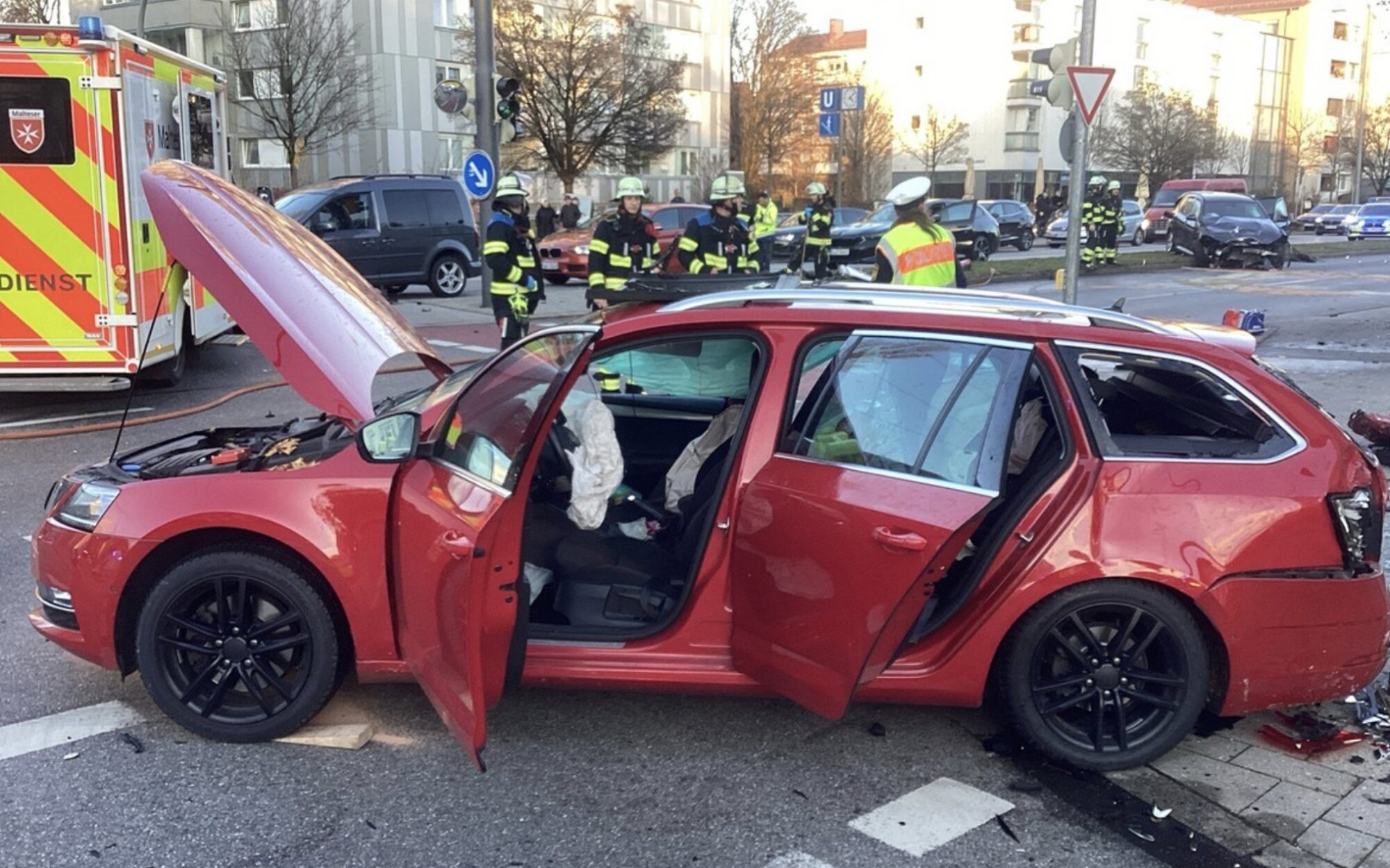 Schwerer Verkehrsunfall in München – Kleinkind stirbt nach Kollision
