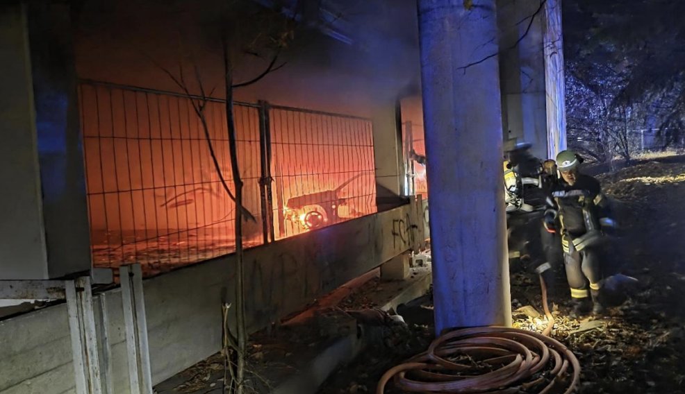 Bildschirmfoto 2025-11-17 um 14.32.48