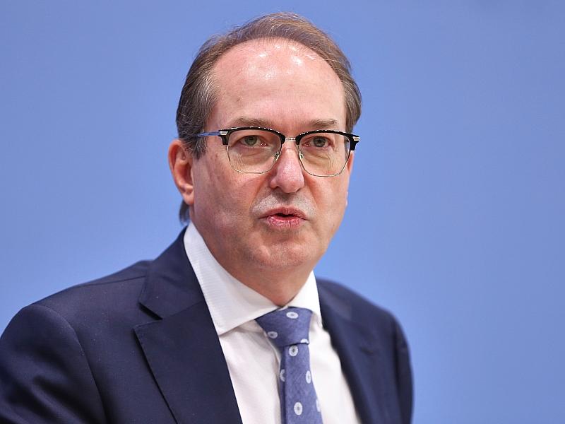 Ag Kritis Warnt Vor Dobrindts &Quot;Cyberdome&Quot;-Plänen