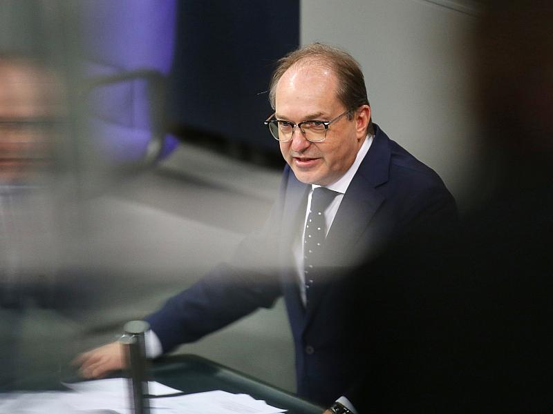 Dobrindt Macht Abschiebungen Von Syrern Von Integration Abhängig