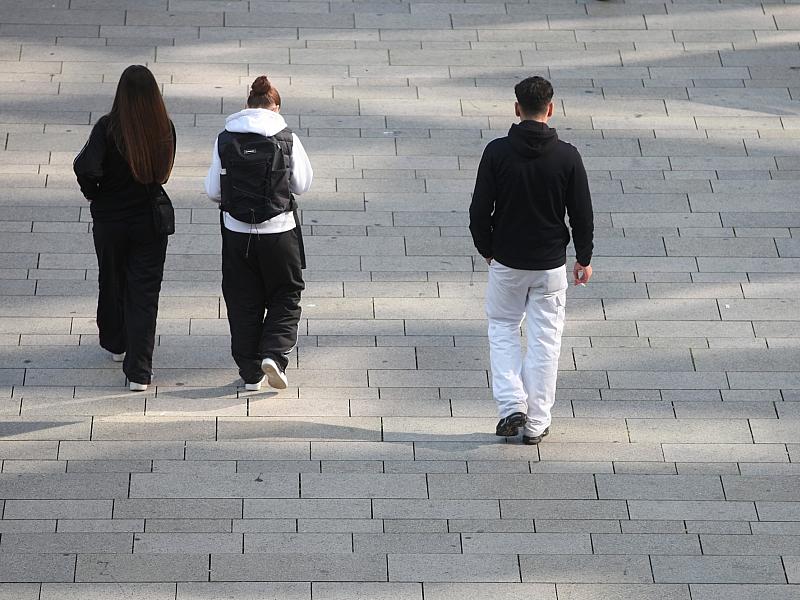 Jeder Vierte Minderjährige Auf Sozialleistungen Angewiesen