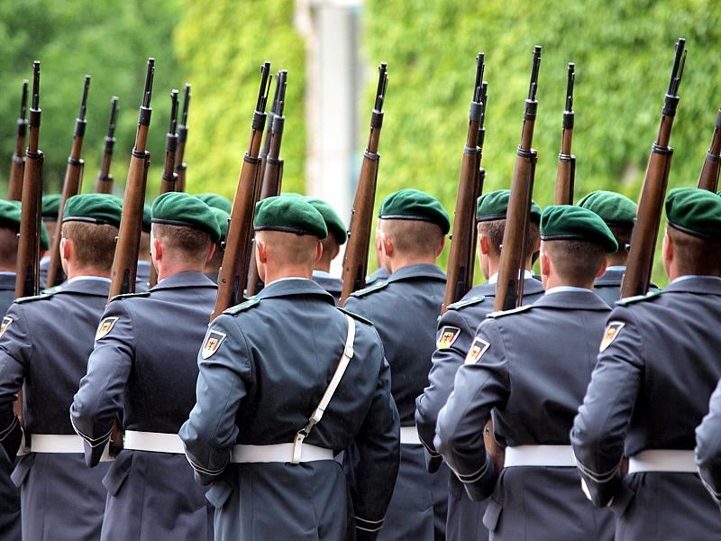 Röwekamp hält Wehrdienst-Kompromiss für unzureichend 2 Röwekamp Hält Wehrdienst-Kompromiss Für Unzureichend