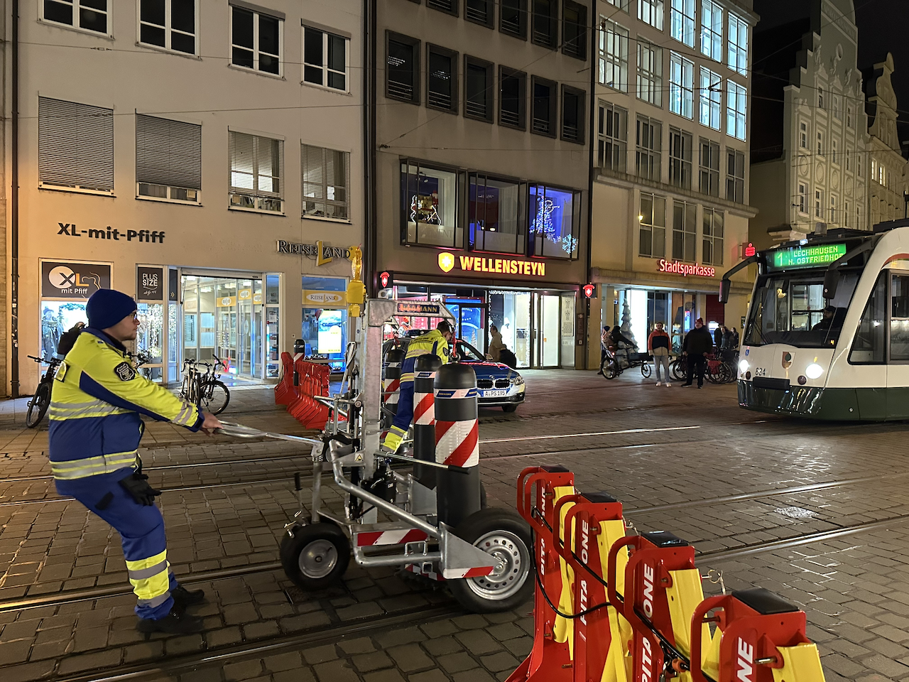 Augsburg | Poller bringen Straßenbahnverkehr aus dem Takt – Stadtwerke bessern nach