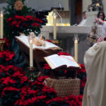 Weihnachten im Augsburger Dom –  Bischof Bertram stellt den Menschen in den Mittelpunkt