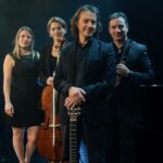 Geschenktipp mit Verlosung | “La vita è bella così com’è.” – Pippo Pollina & Quartetto Acustico in Augsburg