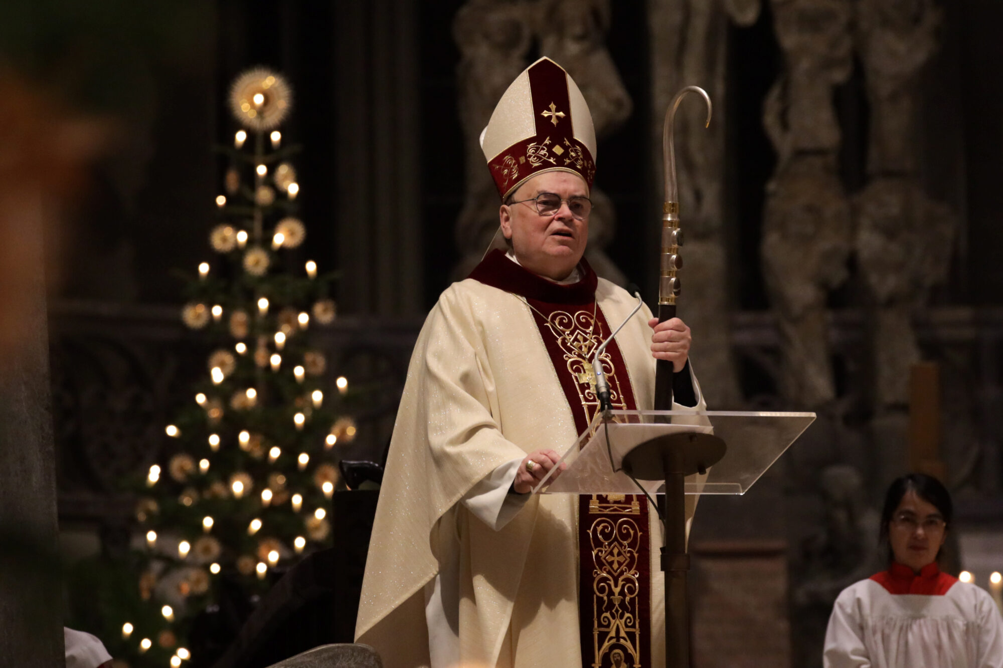 Weihnachten Im Augsburger Dom - Bischof Bertram Stellt Den Menschen In Den Mittelpunkt