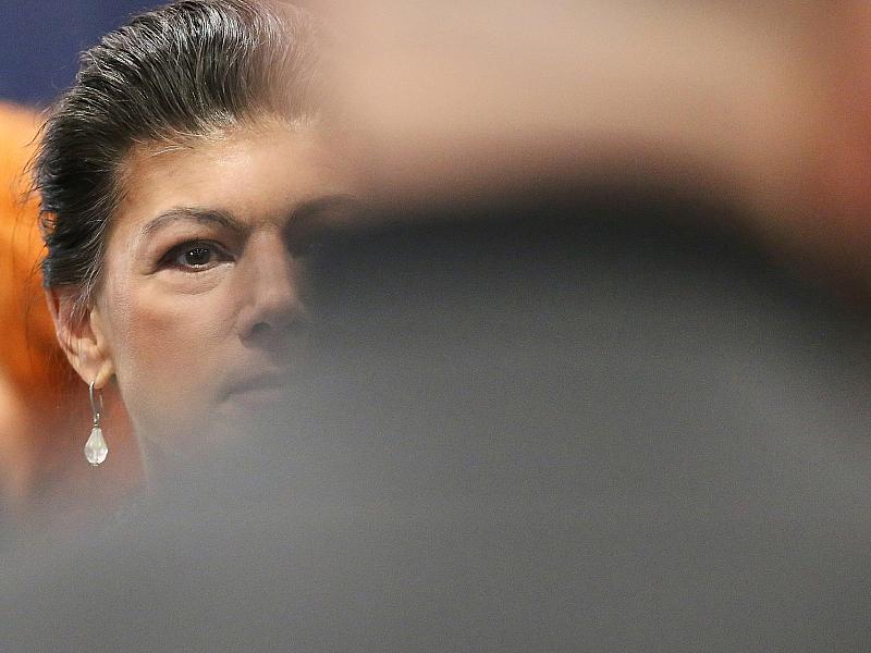 Wagenknecht bezeichnet Brandmauer als "Brandstiftung" 2 Wagenknecht Bezeichnet Brandmauer Als &Quot;Brandstiftung&Quot;