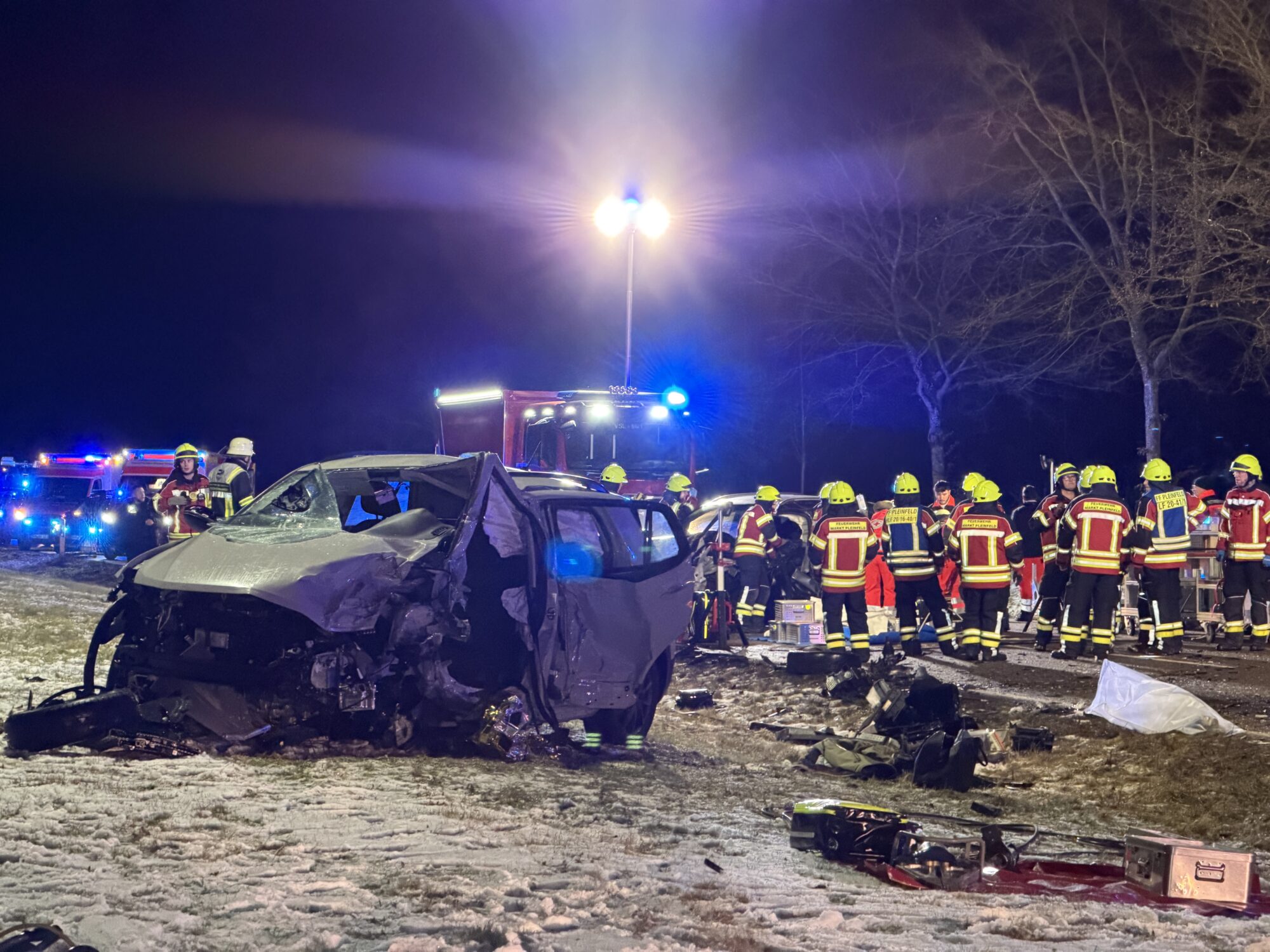 Schwerer Frontalzusammenstoß auf der St2222 bei St. Veit
