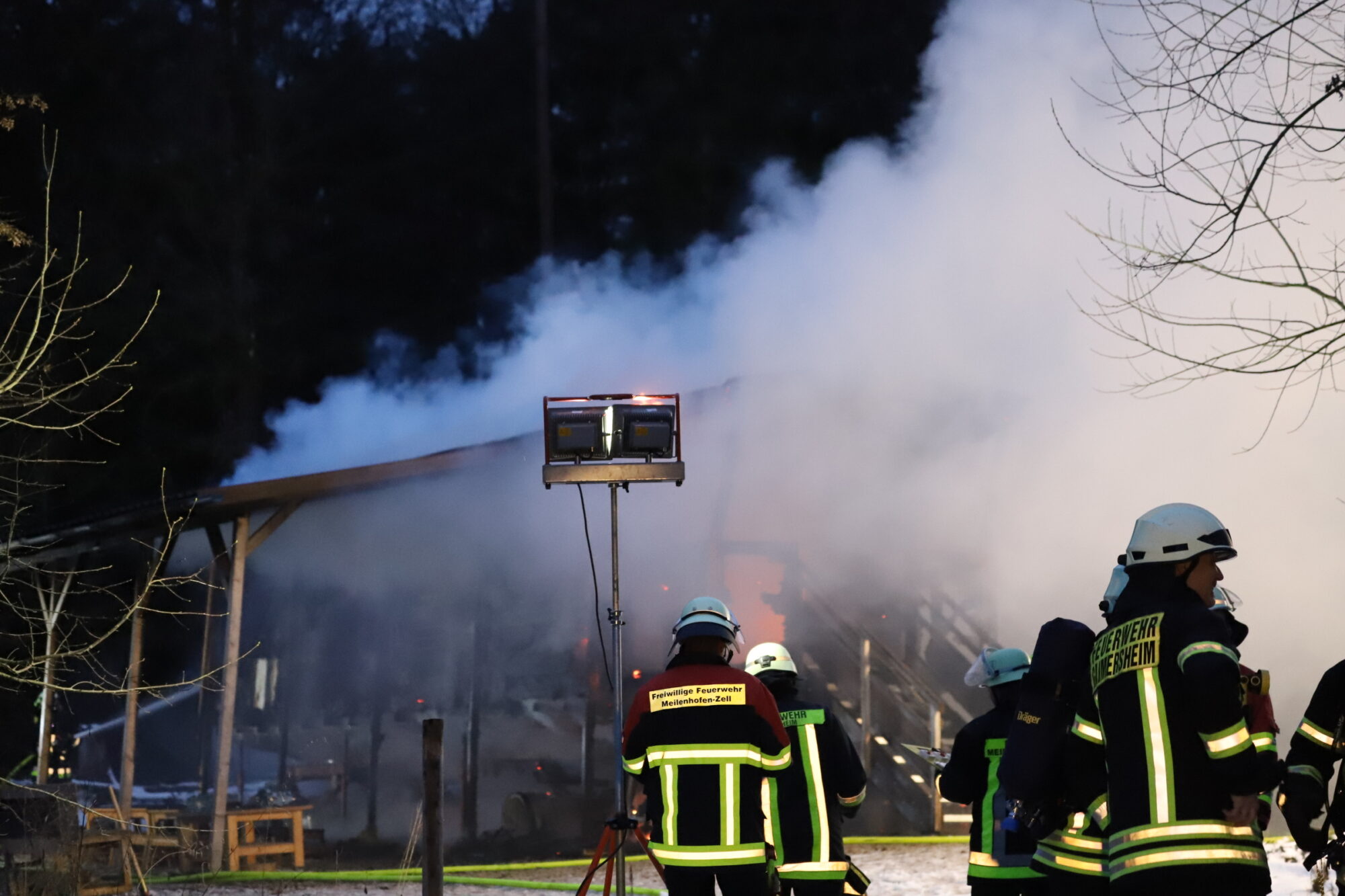 Gebäude des Waldkindergarten Egweil durch Feuer völlig zerstört