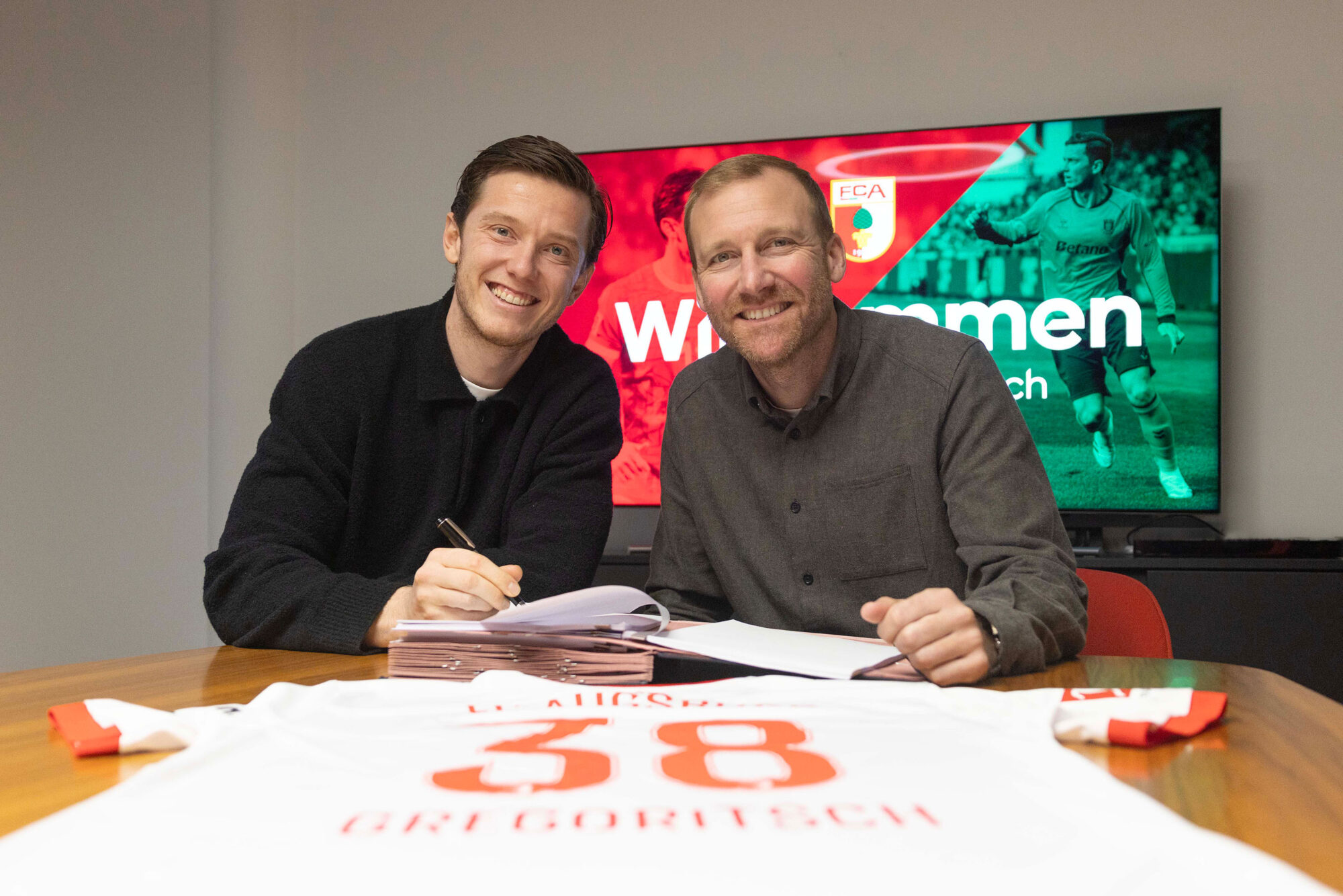 “Gregerl” is back! FC Augsburg verpflichtet österreichischen Nationalspieler Michael Gregoritsch