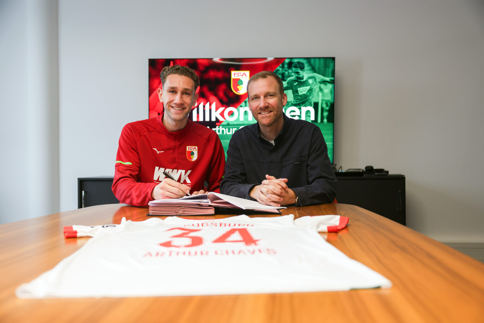 FC Augsburg verstärkt sich mit Innenverteidiger Arthur Chaves