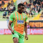 Medienbericht: Augsburg holt 19-jähriges Stürmertalent Uchenna Ogundu