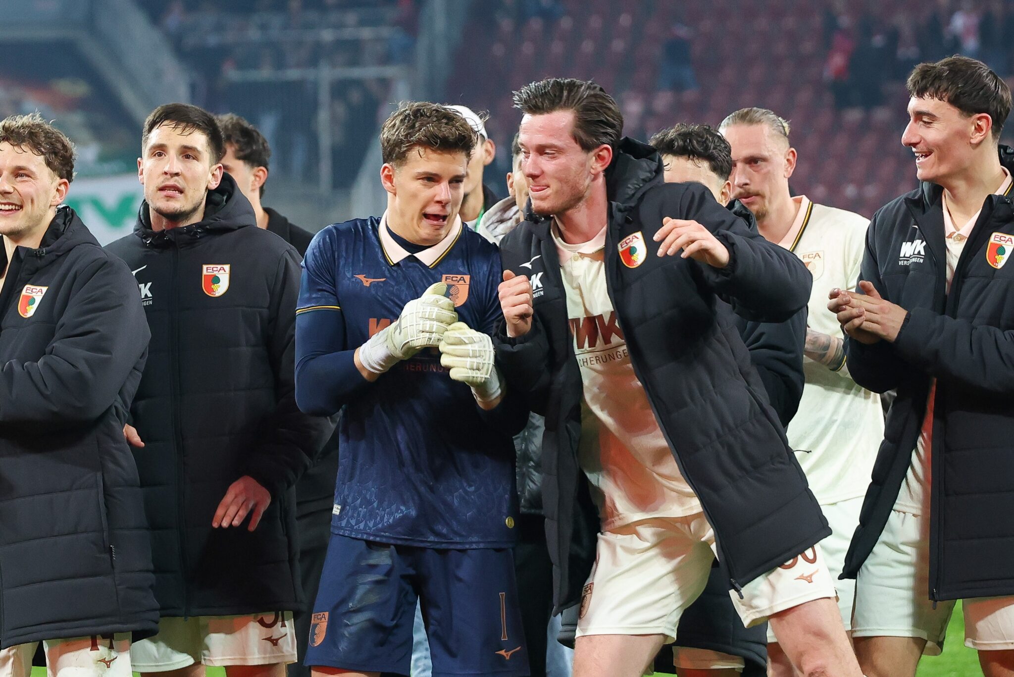 „Es macht gerade richtig viel Spaß” – Die Stimmen zum 2:0 Heimsieg des FCA über Köln