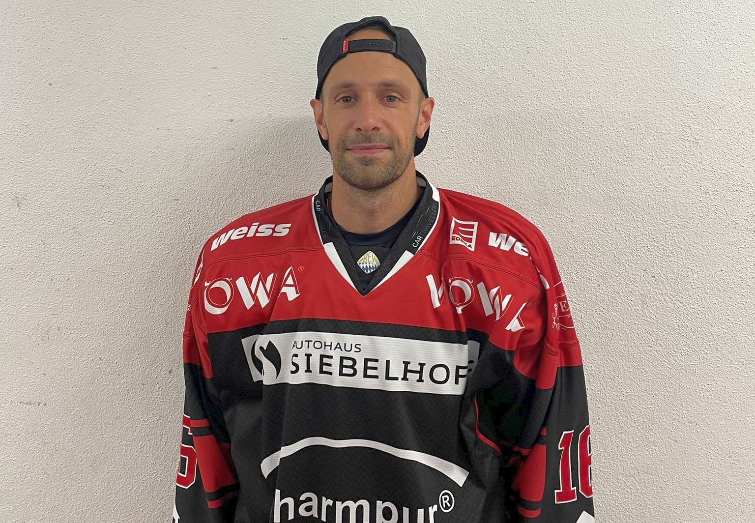 EHC Königsbrunn reagiert vor den Play-offs – Kanadischer Stürmer verstärkt den Kader