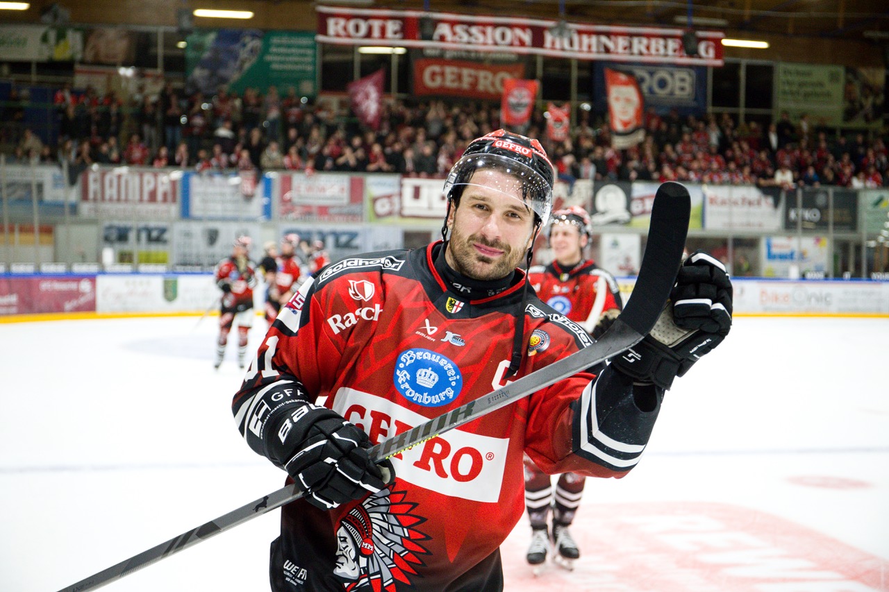 Kapitän bleibt an Bord | Spurgeon verlängert bei den Memmingen Indians