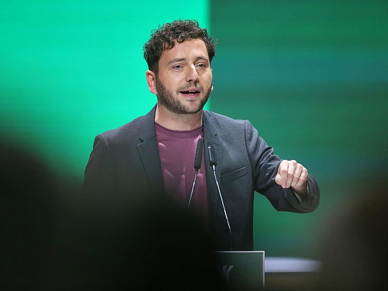 Banaszak distanziert sich von Fischer-Aussagen