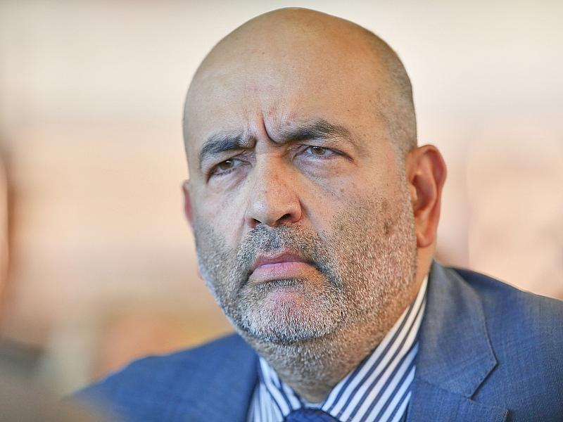 Nouripour fordert Einfrieren von Vermögen iranischer Regimeliten