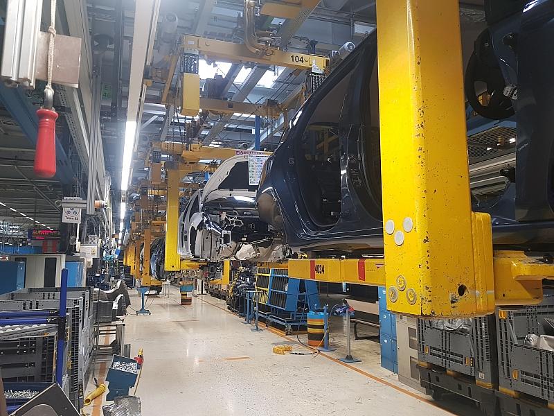 Stimmung in deutscher Wirtschaft etwas besser