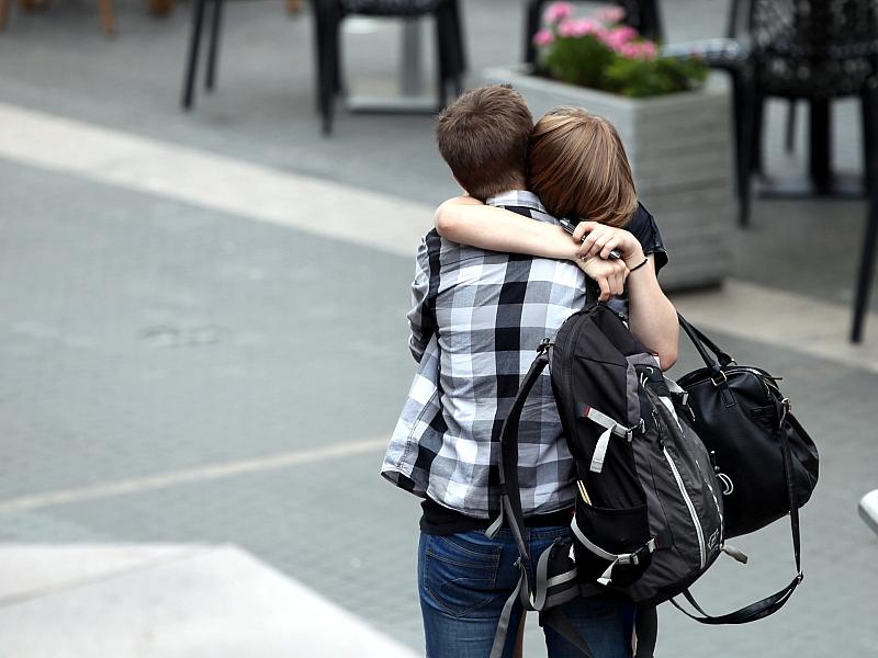 Umfrage: Jeder Vierte unter 30 beendet Beziehungen per Messenger