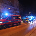 Großeinsatz an Bahnunterführung in Augsburg: Rauchentwicklung an Güterzug vermutet