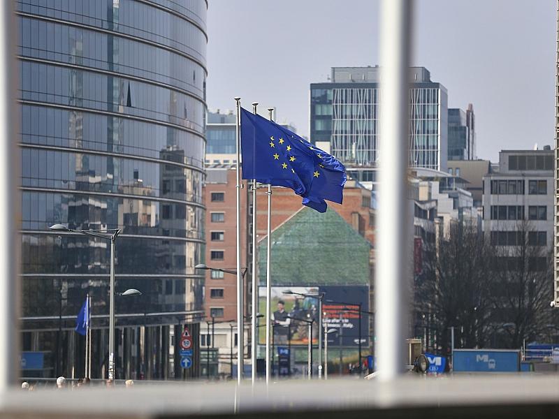 CDU/CSU-Entwurf: EU-Beitragszahlungen an Bürokratieabbau knüpfen