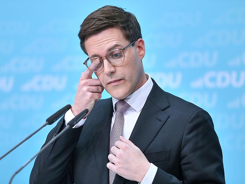 Hagel bietet nach Wahlniederlage Rücktritt an - Vorstand lehnt ab