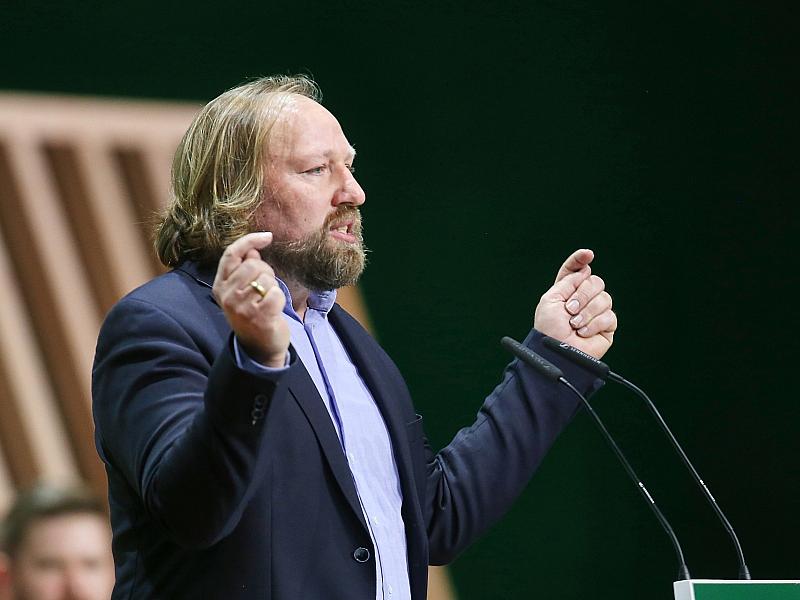 Hofreiter will zwischenstaatlichen Fonds zur Ukraine-Finanzierung