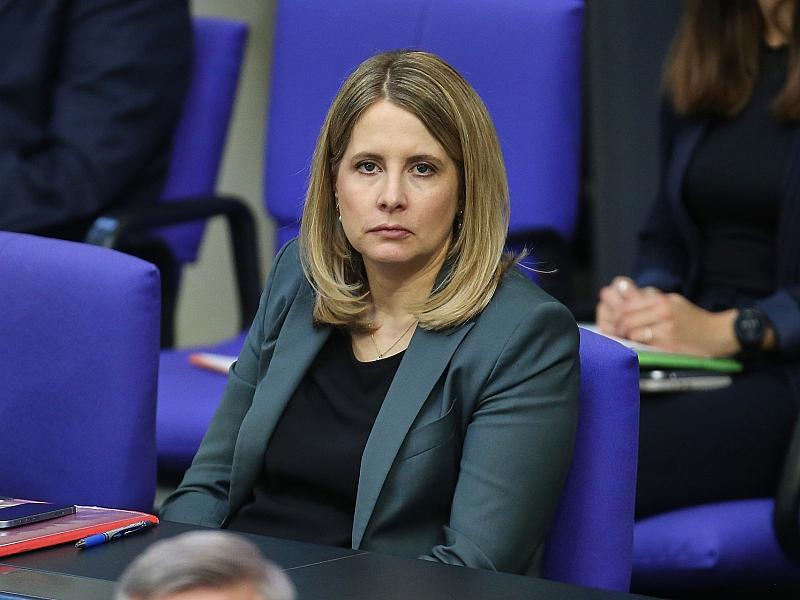 Hubertz räumt Mitverantwortung des Bundes an Unzufriedenheit ein