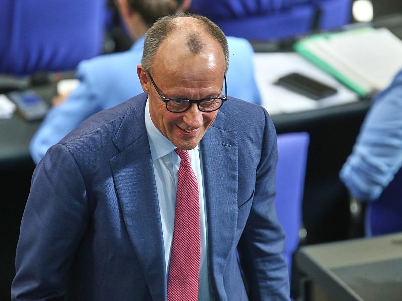 Infratest: Union setzt sich in Sonntagsfrage von AfD ab