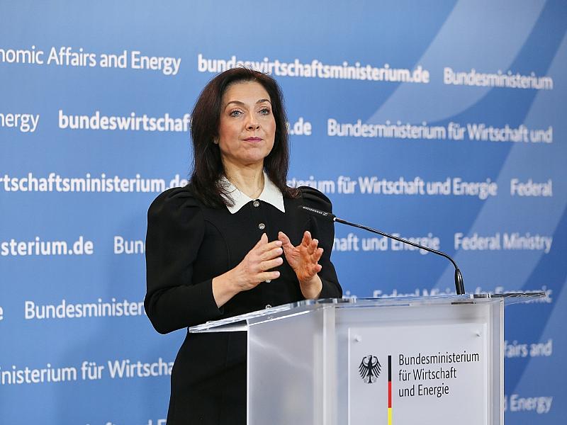 Reiche will Spritpreis-Maßnahmenpaket bis Anfang April abschließen