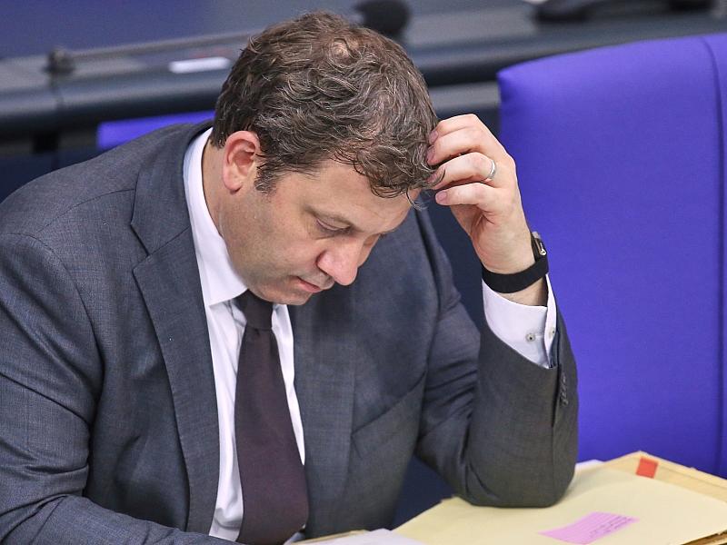 Scharfe Kritik an Klingbeils Plänen für private Altersvorsorge