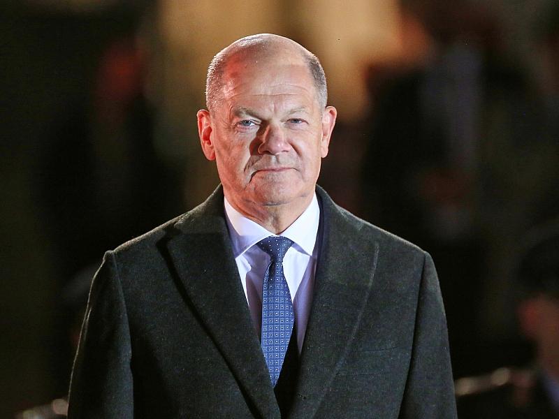 Scholz hat Erinnerungen von Merkel noch nicht gelesen