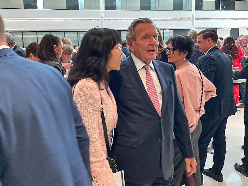 Schröder ruft SPD zu 