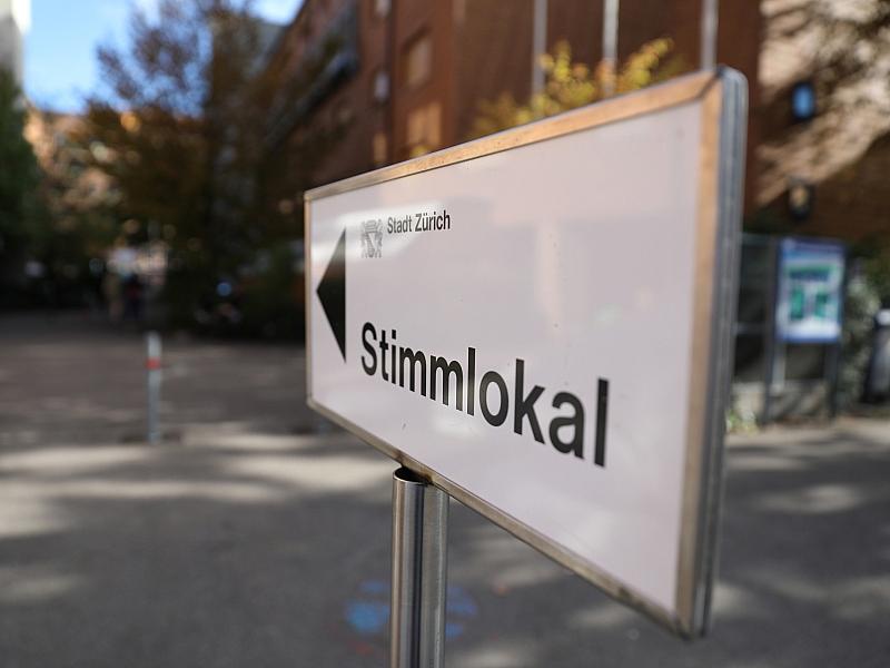 Schweizer stimmen gegen drastische Kürzung des Rundfunkbeitrags