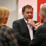 SPD sackt im “Politbarometer” auf Rekordtief