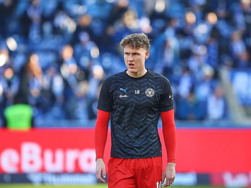 2. Bundesliga: Kiel dominiert Lautern - Elversberg schlägt Karlsruhe