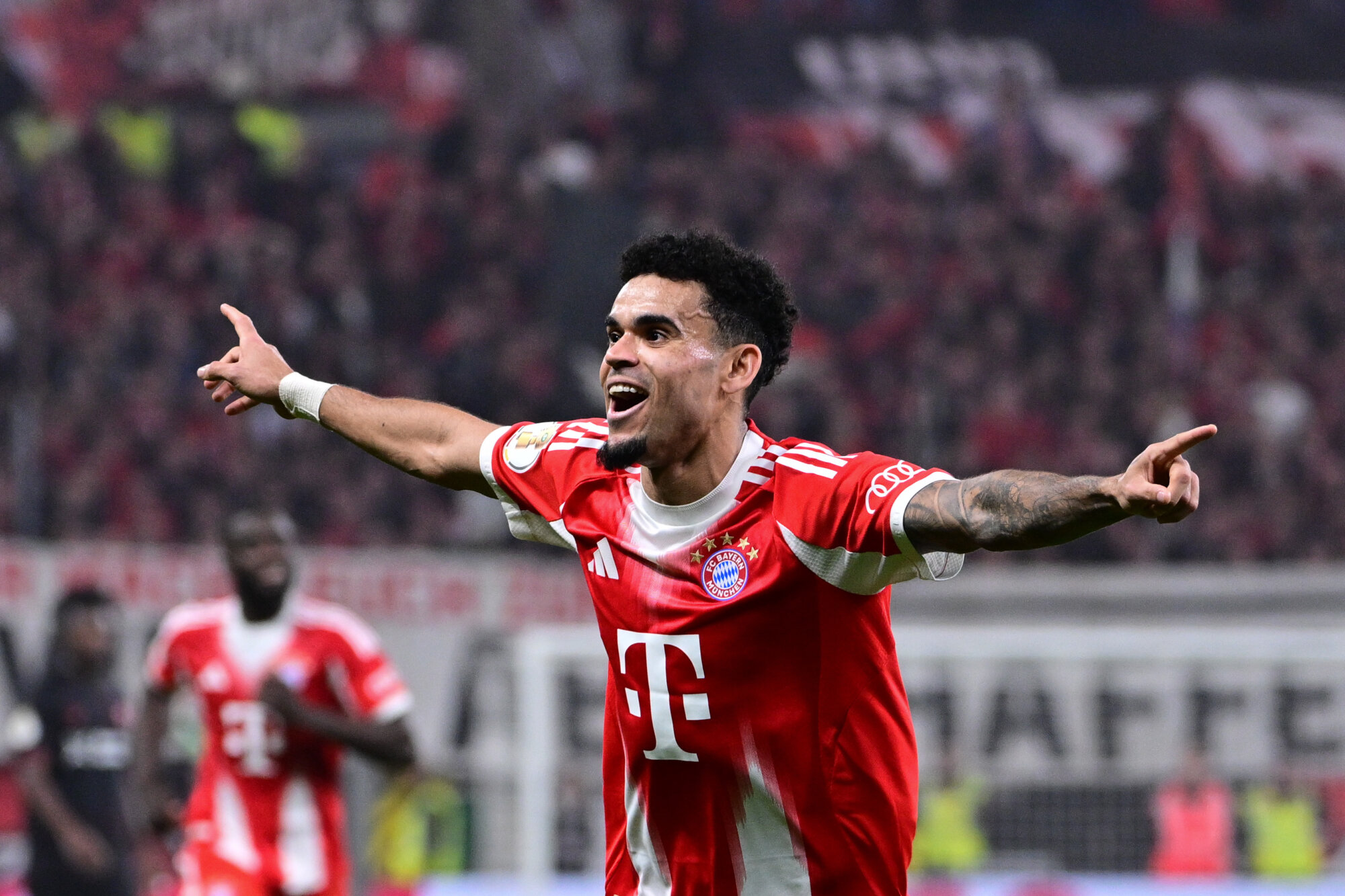 FC Bayern zieht nach Sieg in Leverkusen ins DFB-Pokalfinale ein