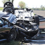 Schwerer Verkehrsunfall bei Mering – Vier Verletzte, Straße gesperrt